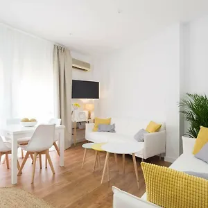 Apartment Lyrioshomes Cervantes, Malaga